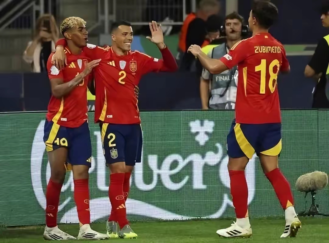 葡萄牙体育加时末段伤情更新，志在国王杯名次提升，引发热议，团队化学反应显著(葡萄牙国民vs波尔图腰斩)