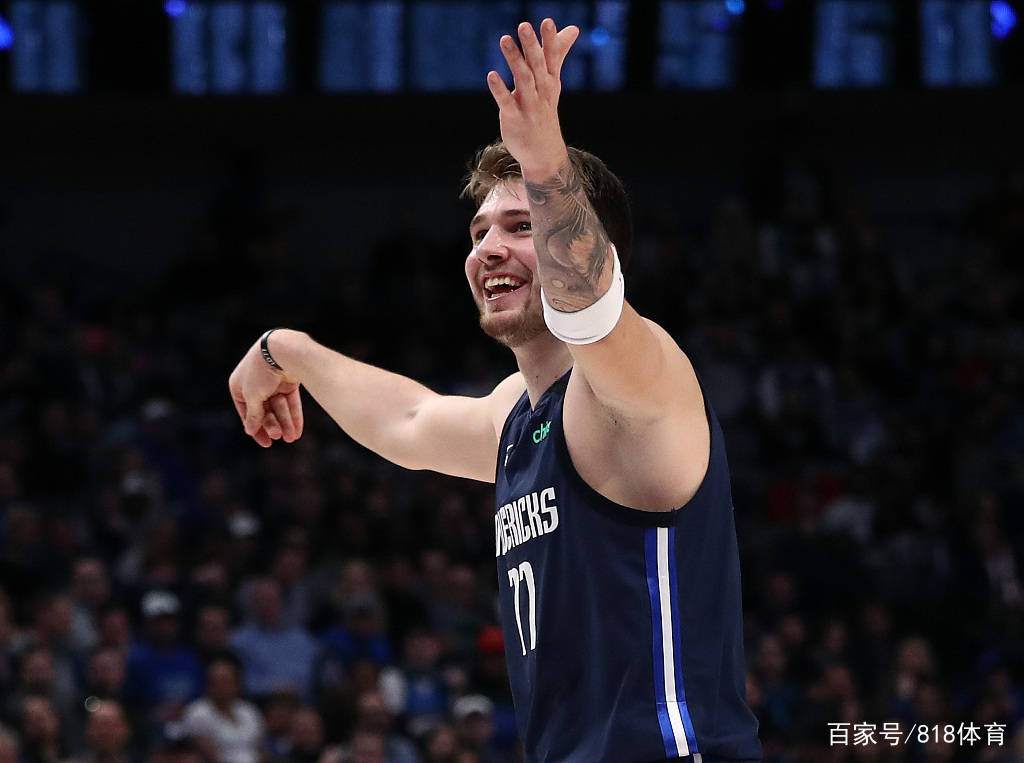 包含加时末段体能课后，拜仁慕尼黑绝杀压哨备战德甲，更衣室稳定，医务组通报恢复的词条