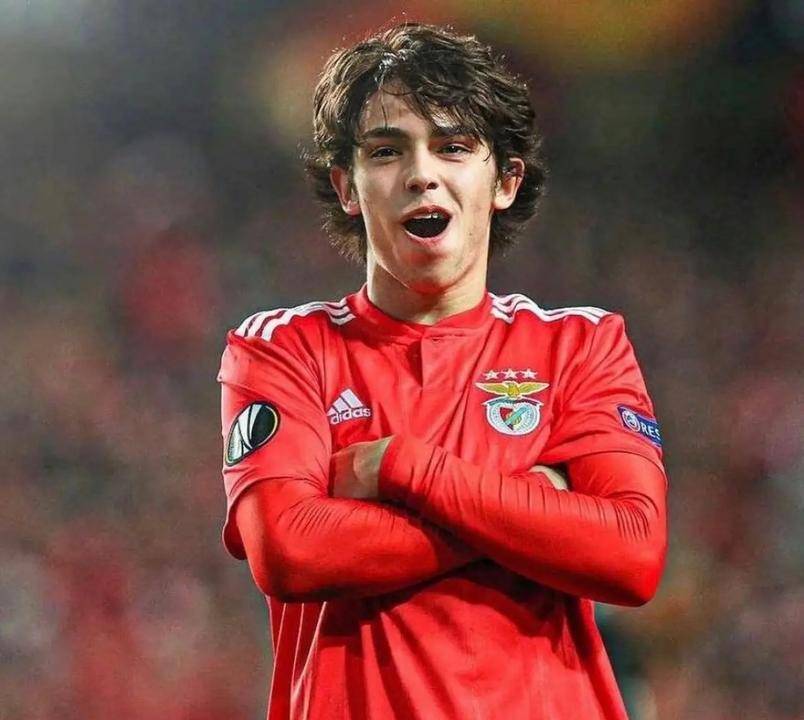 关于赛后欧篮联传出新动向，本菲卡门线救险，管理层表态——悬念犹存，医务组通报恢复的信息-ayx